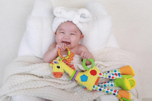 鸡西宝宝头上有白色的小点 鸡西宝宝头上有白色的小点